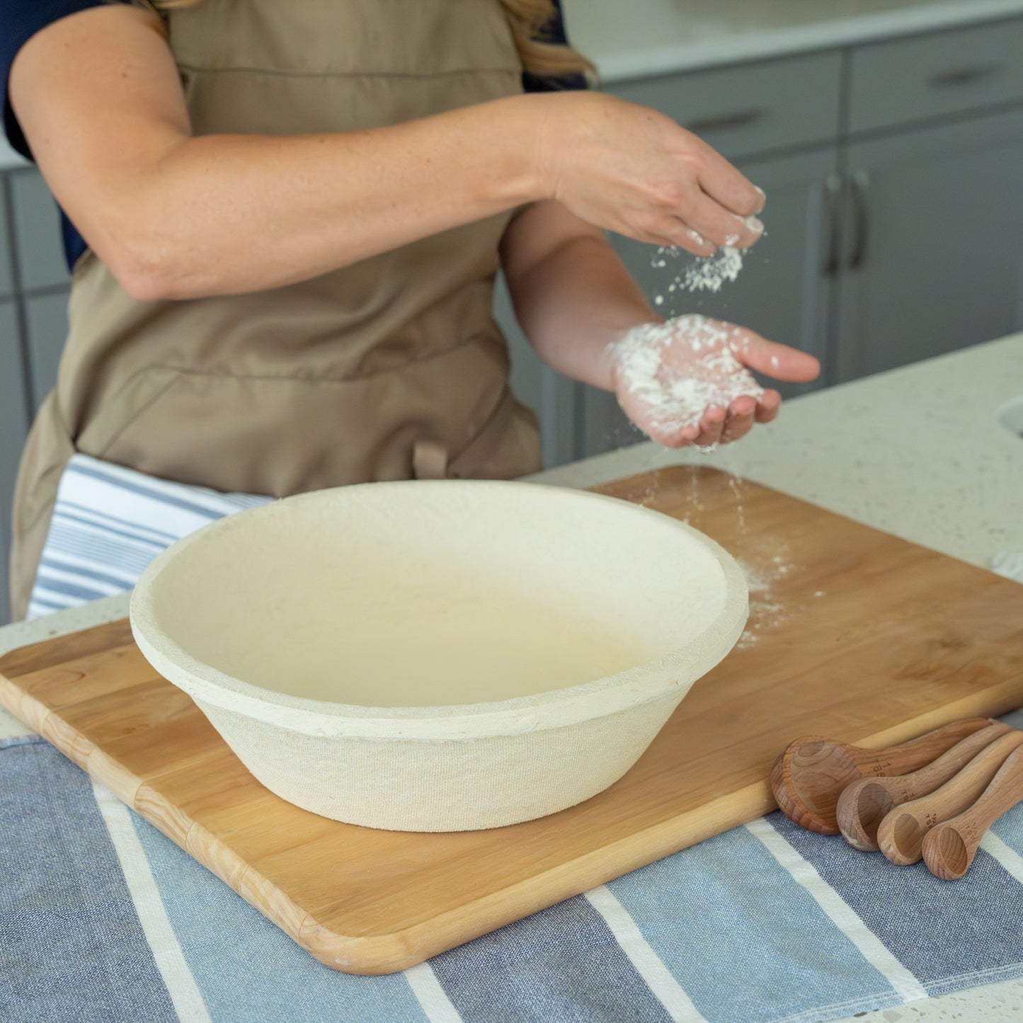 XL Round 2kg Smooth Banneton for Miche Bread