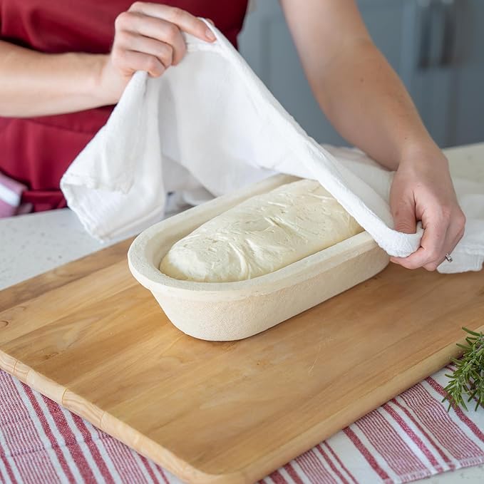 Dough is proofing is a Bulka oval basket